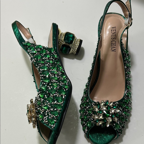 Green Embellished Women's Heels - Picture 16 of 17